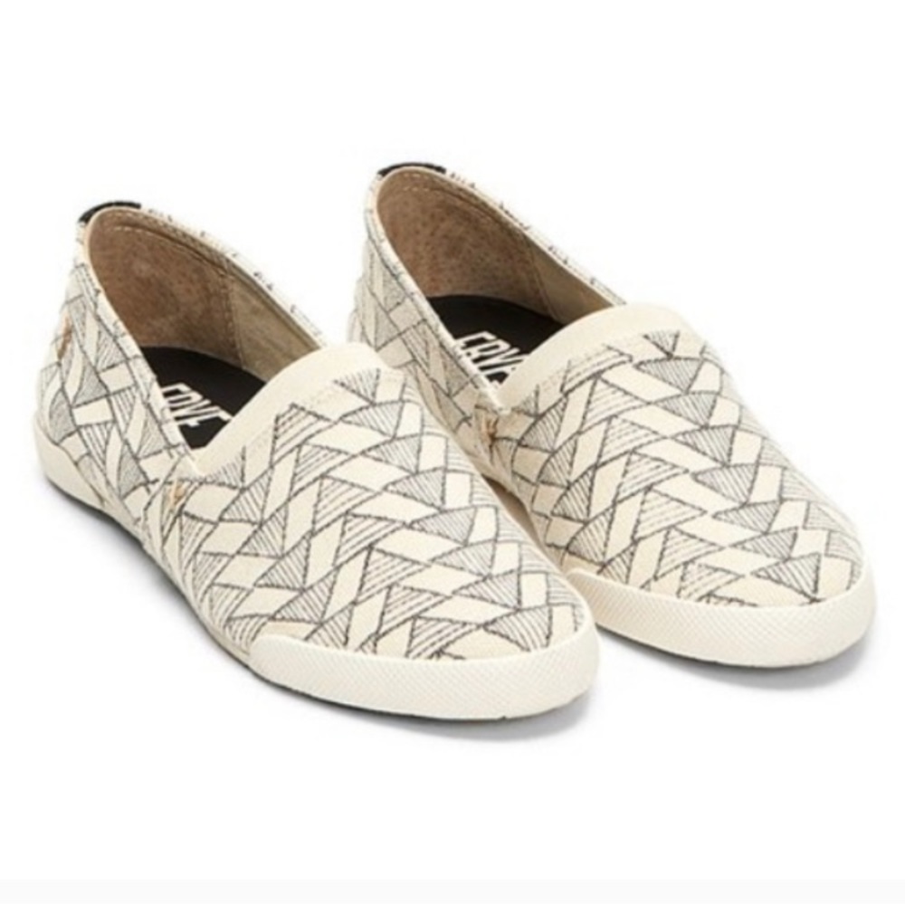 FRYE Melanie Slip On Canvas Shoes 6.5